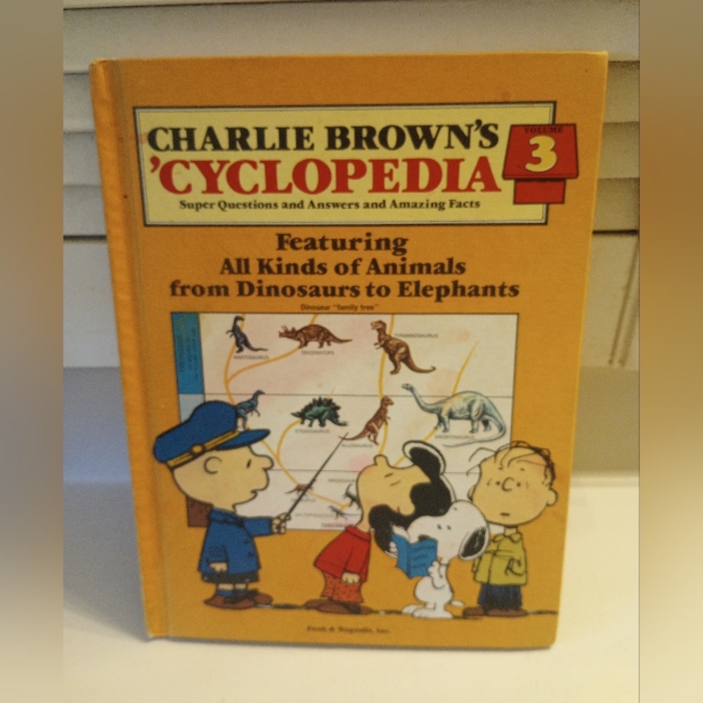 Charles Schulz Peanuts Charlie Brown Vintage 'Cyclopedia Volume 3 1980